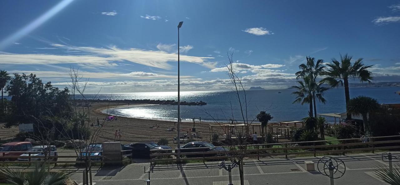 Ferienwohnung Junto A La Playa Del Cristo Cerca Del Puerto Estepona Exterior foto