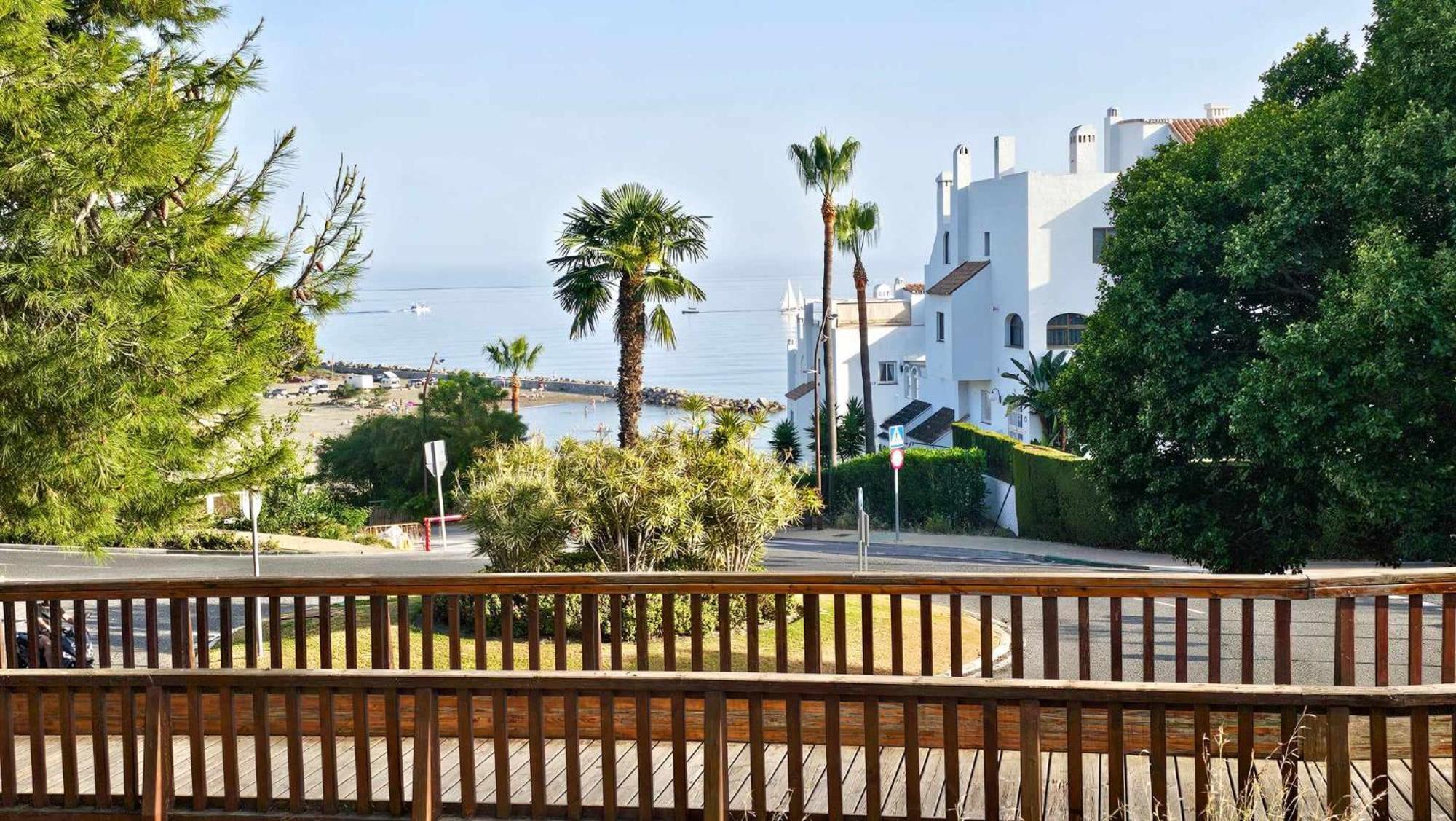Ferienwohnung Junto A La Playa Del Cristo Cerca Del Puerto Estepona Exterior foto