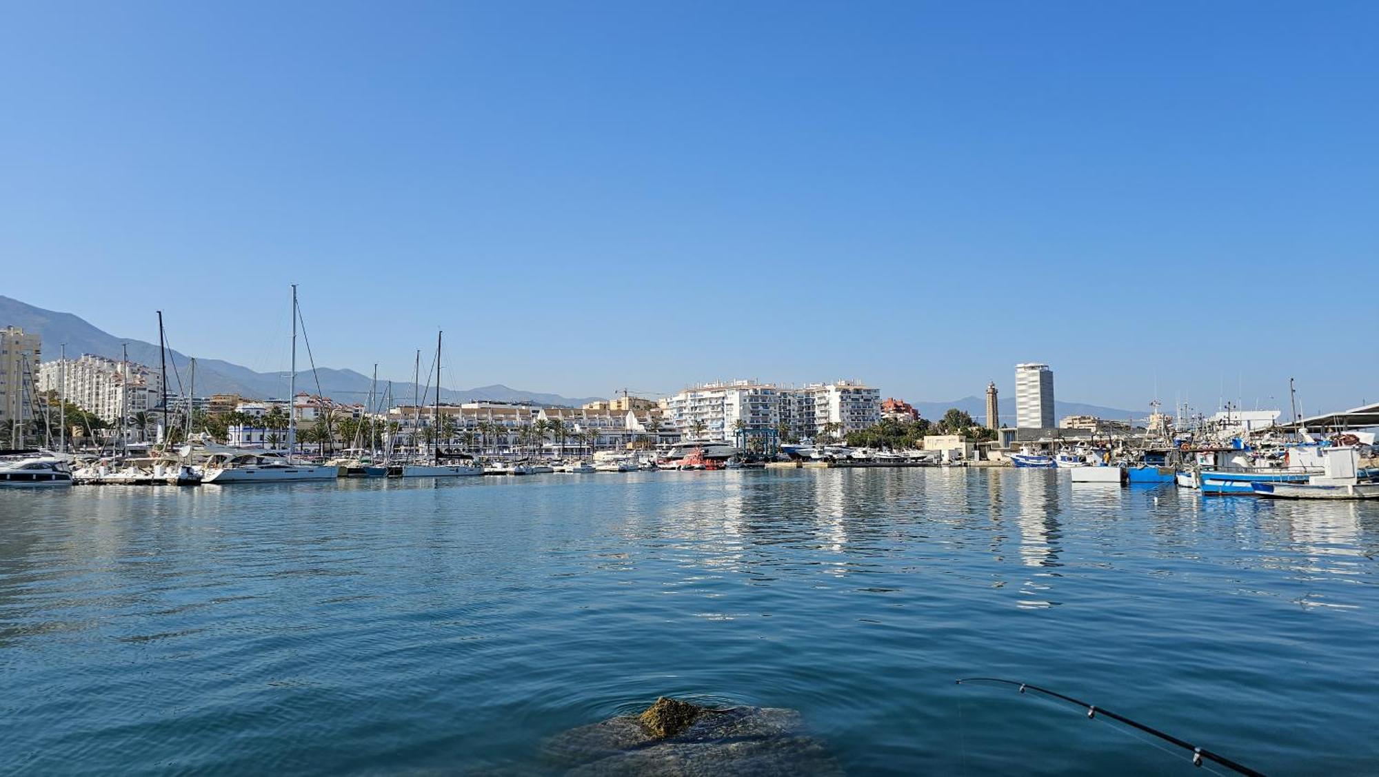 Ferienwohnung Junto A La Playa Del Cristo Cerca Del Puerto Estepona Exterior foto