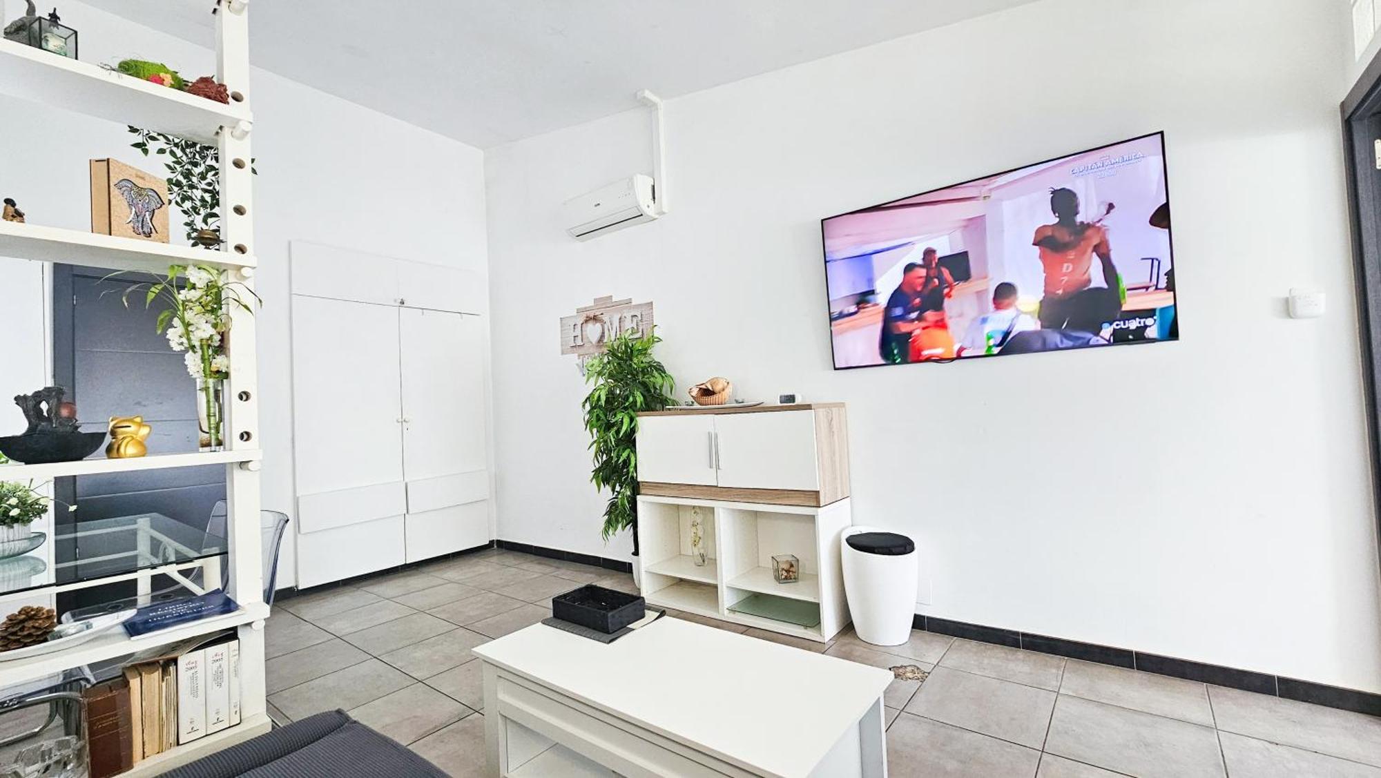 Ferienwohnung Junto A La Playa Del Cristo Cerca Del Puerto Estepona Exterior foto